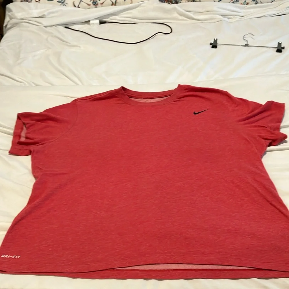 Nike Short Sleeve Tees Red and Blue - Picture 7 of 11